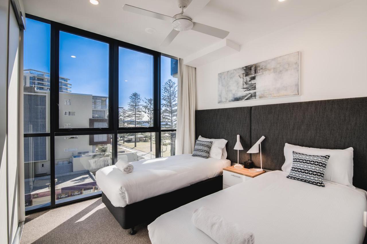 Iconic Kirra Beach Resort Gold Coast Buitenkant foto